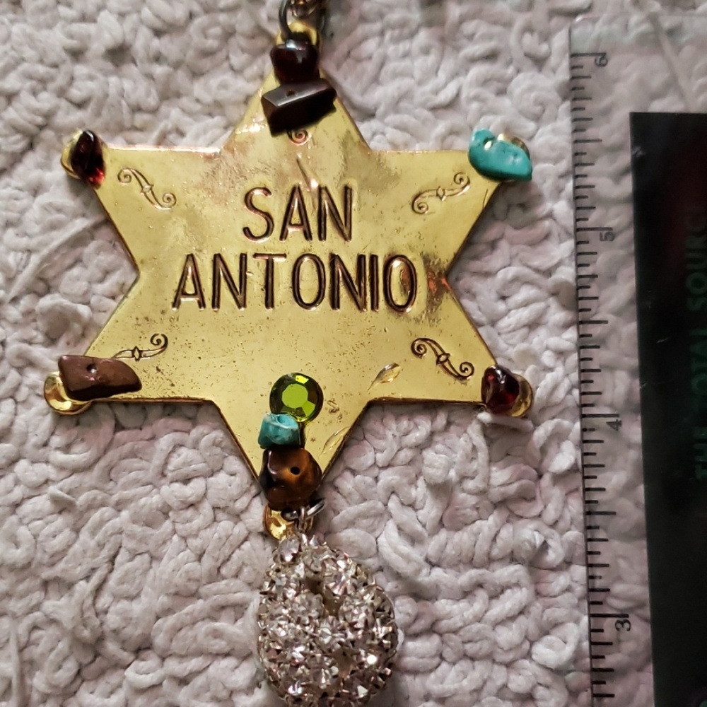 Necklace - Picture 3 of 3